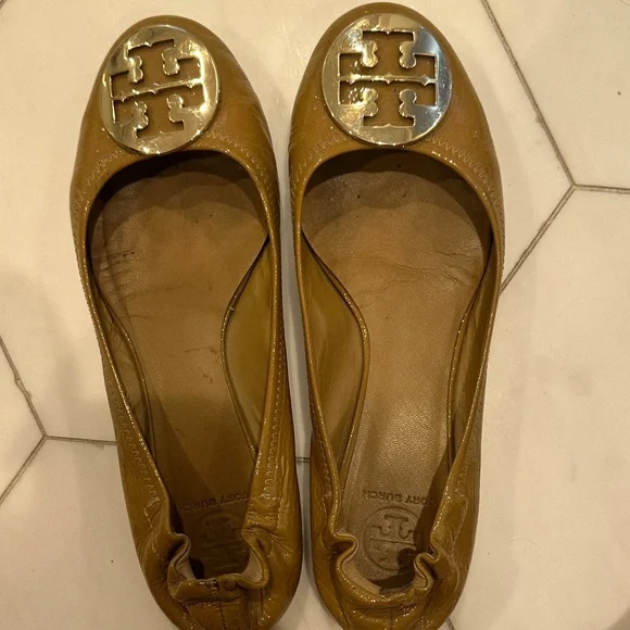 Tory Burch Women's Olive Loafers - Picture 5 of 5